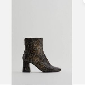 Zara Elegant Brown Snake Print Ankle Boots Size 39